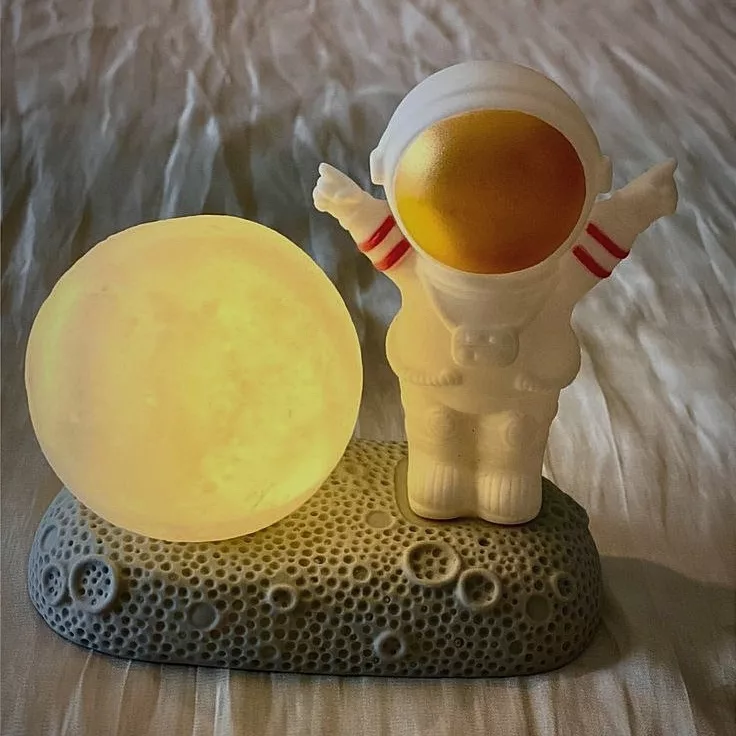 چراغ خواب مدل کره ماه و فضانورد کد 13