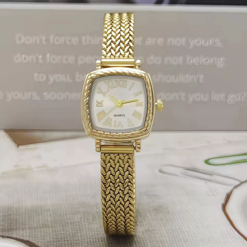 ساعت مچی عقربه‌ای کوارتز زنانه مدل اسپرت مینیمال بند استیل طرح بافت گندمی کد ۲