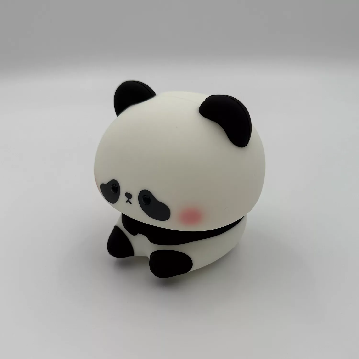چراغ خواب اتاق کودک مدل سیلیکونی طرح پاندا نشسته کد 14585