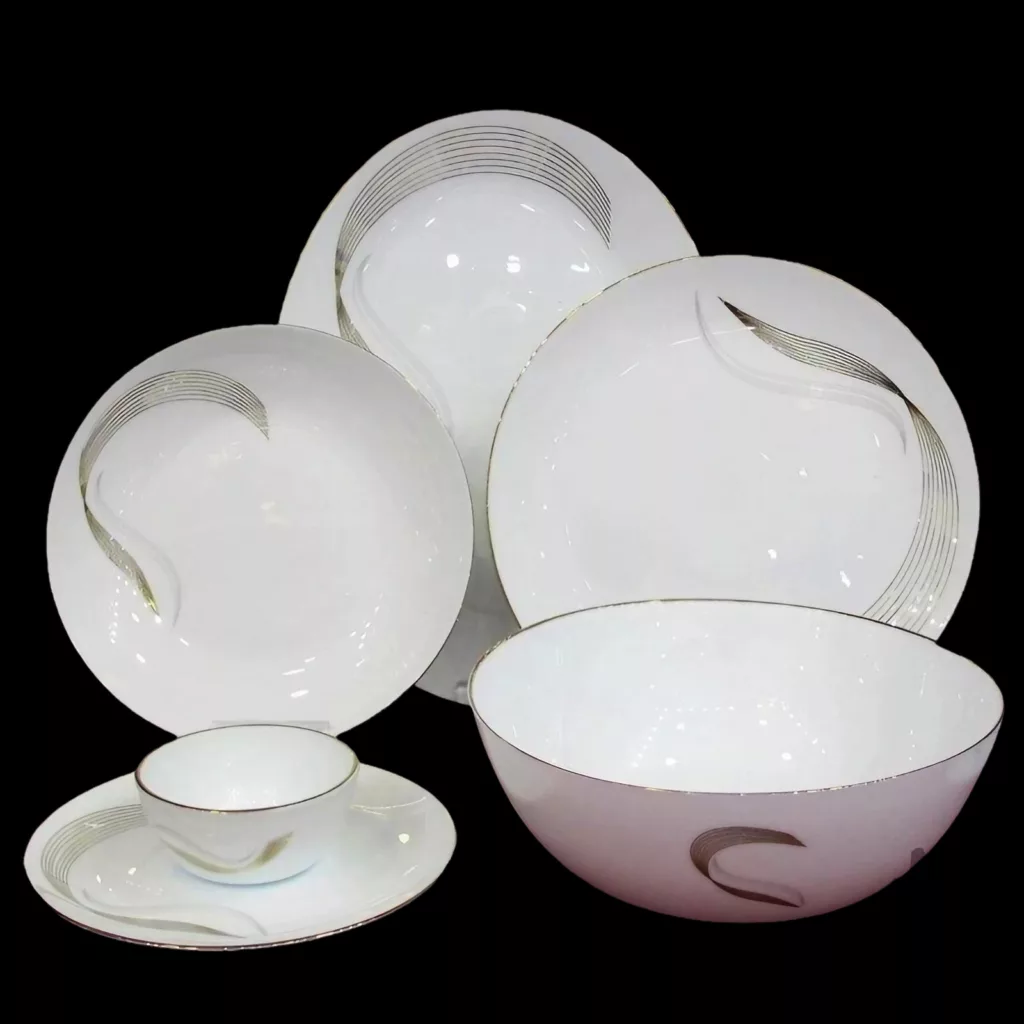 سرویس غذاخوری ۲۶ پارچه مقصود مدل شمل طلا لب طلا