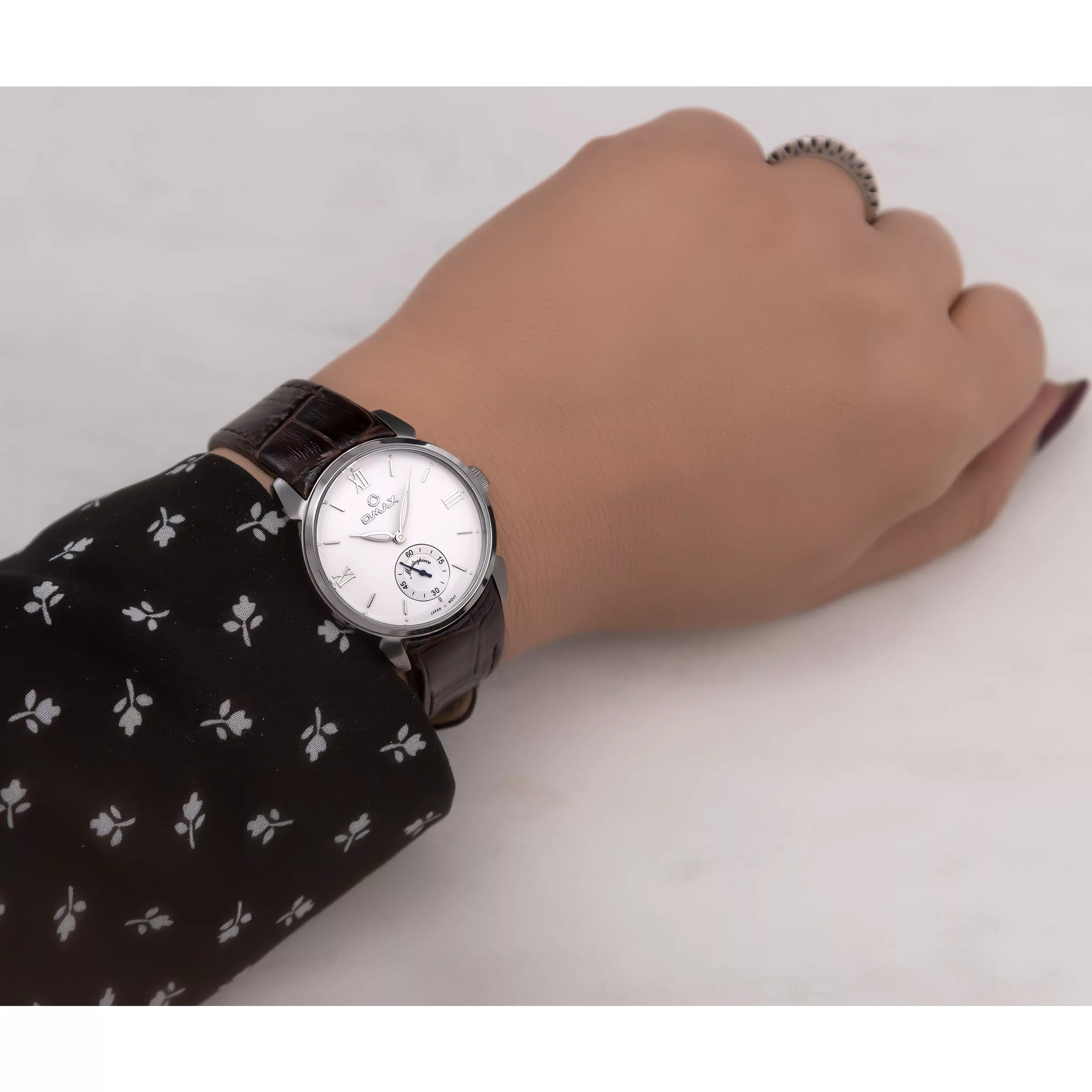 ساعت مچی عقربه ای زنانه اوماکس مدل ML05N65IO