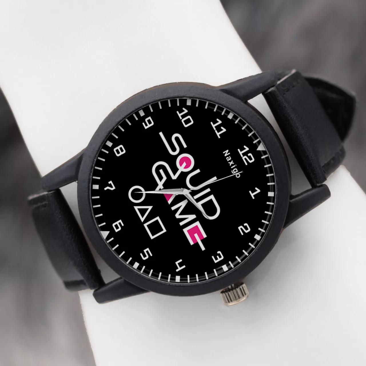 ساعت مچی عقربه ای ناکسیگو مدل اسکویید گیم کد LF4915