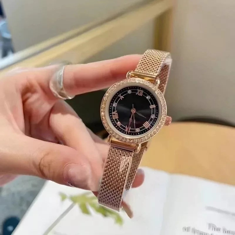 ساعت مچی عقربه‌ای کوارتز زنانه مدل حصیری دورنگین کد 001