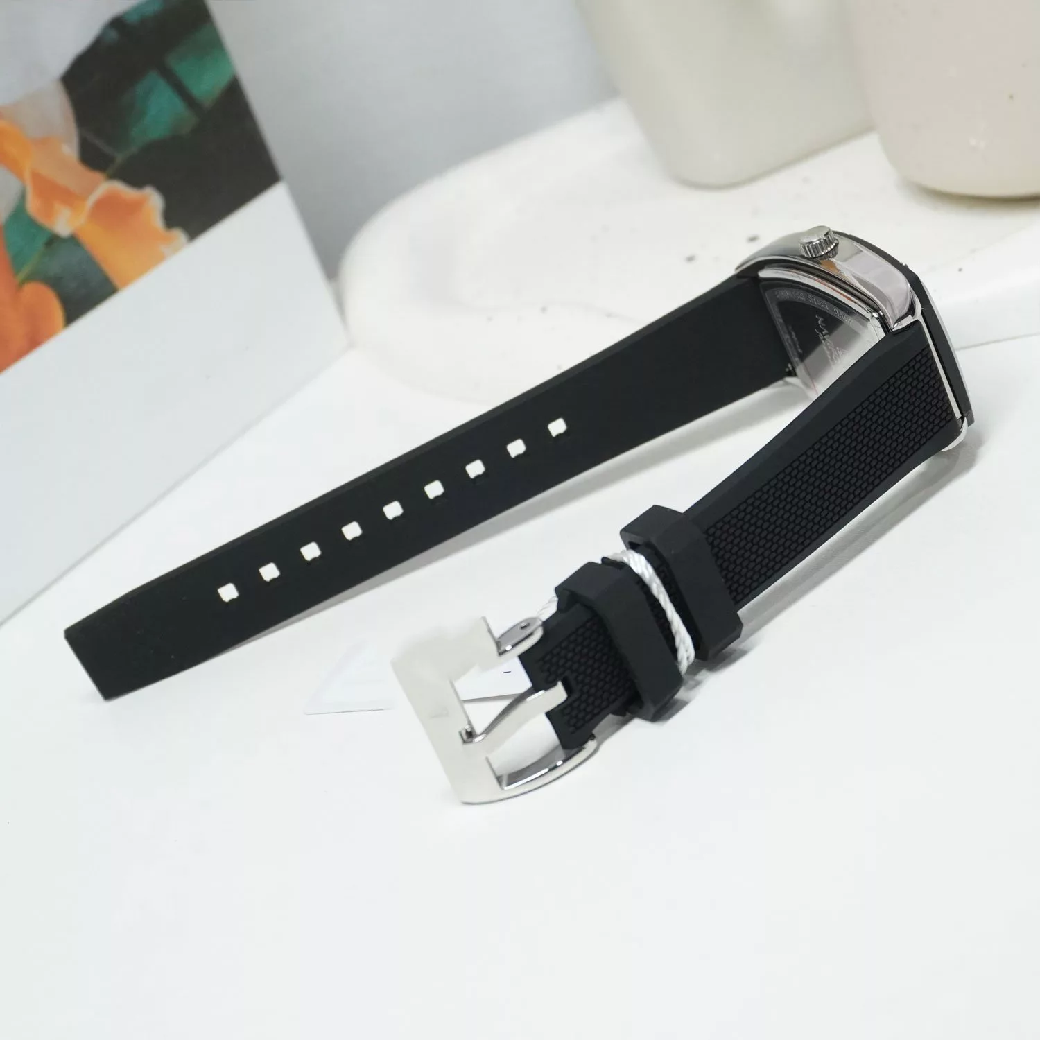 ساعت مچی عقربه‌ای کوارتز زنانه نیوی فورس مدل NF5049