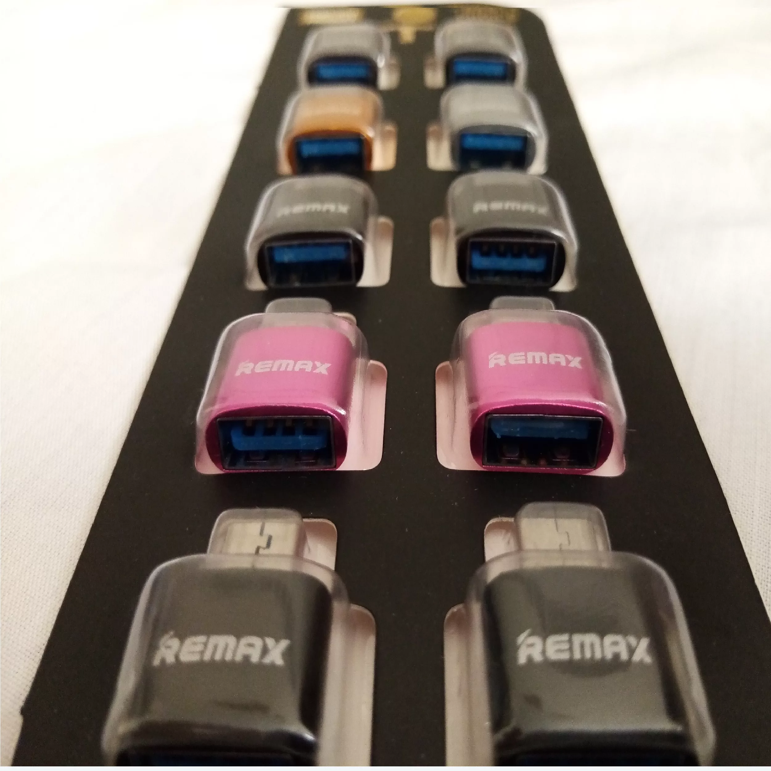مبدل OTG USB-C ریمکس کد E9 بسته 10 عددی
