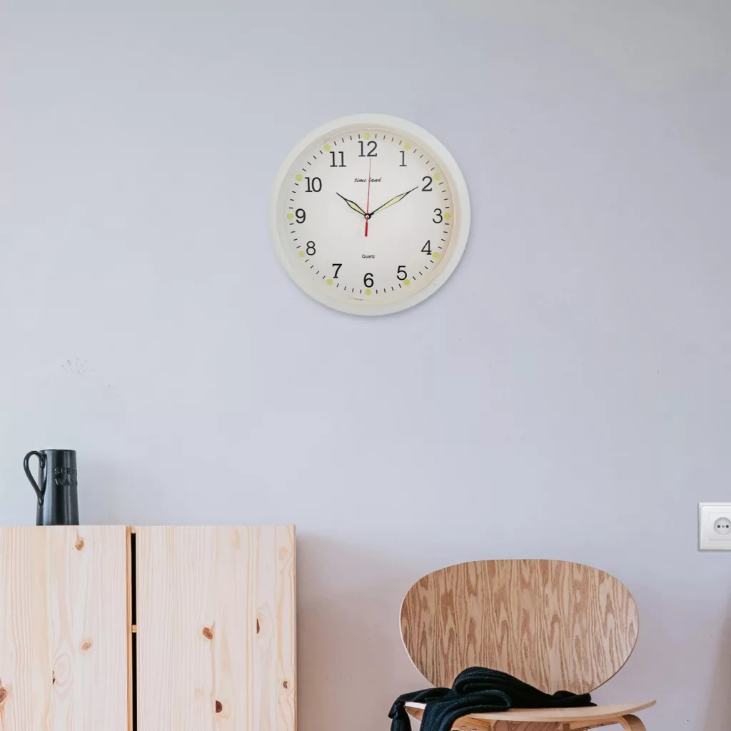 ساعت دیواری مدل شب نما کد 01029