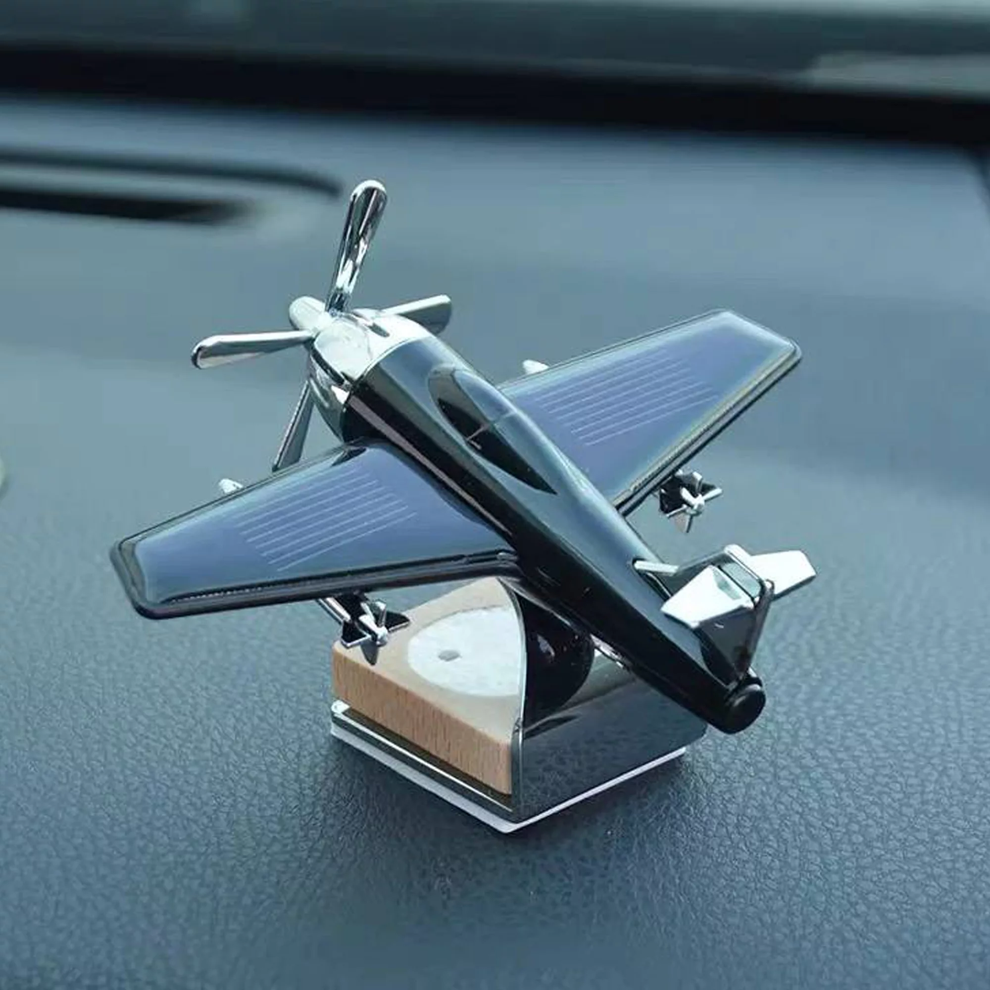 خوشبوکننده خودرو مدل airplansolar02