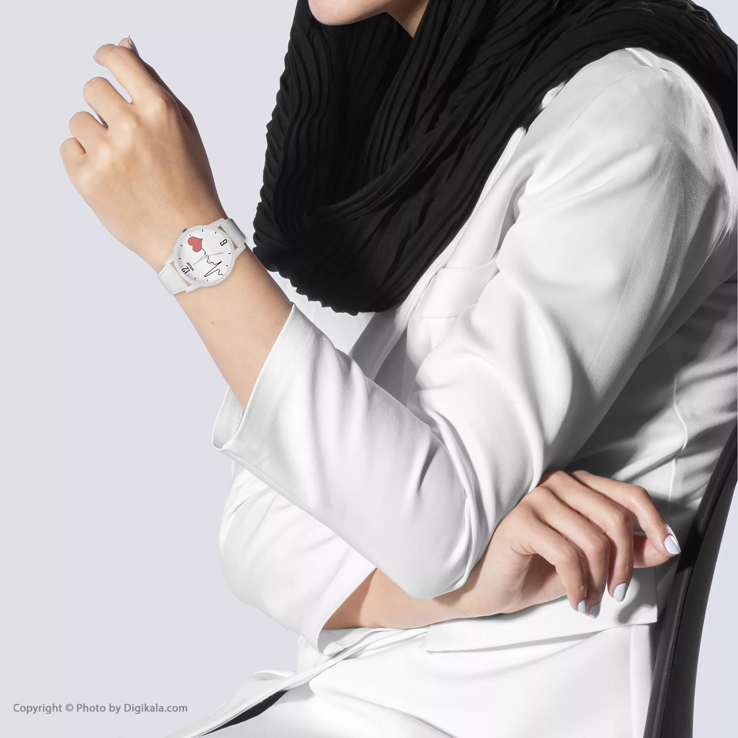 ساعت مچی عقربه ای زنانه والار کد LF1664