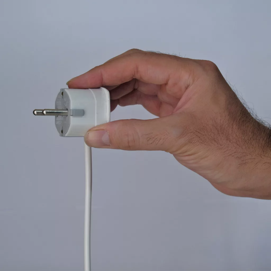 کابل سیار مدل ضامن دار  طول 2 متر