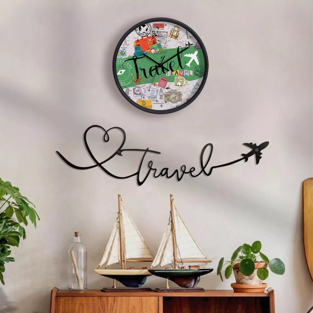 ساعت دیواری سال بردز طرح جهانگرد مدل CW-800