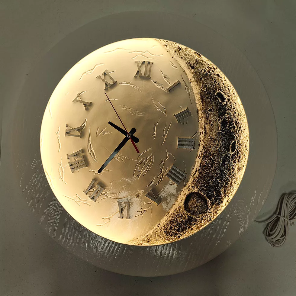 ساعت دیواری مدل حلال ماه طرح ال ای دی دار