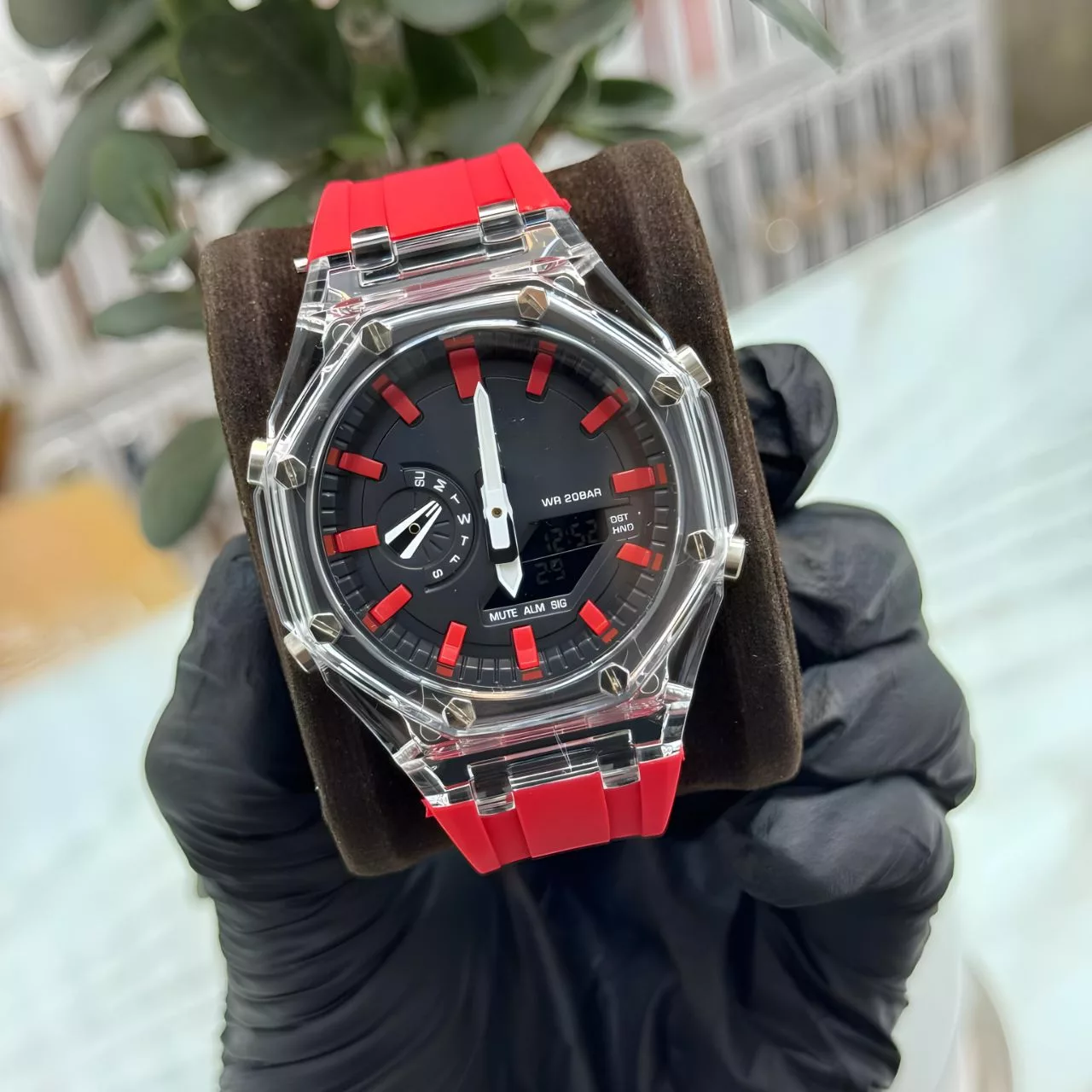 ساعت مچی عقربه ای مدل دو زمانه پمپی قاب شفاف کد r-m