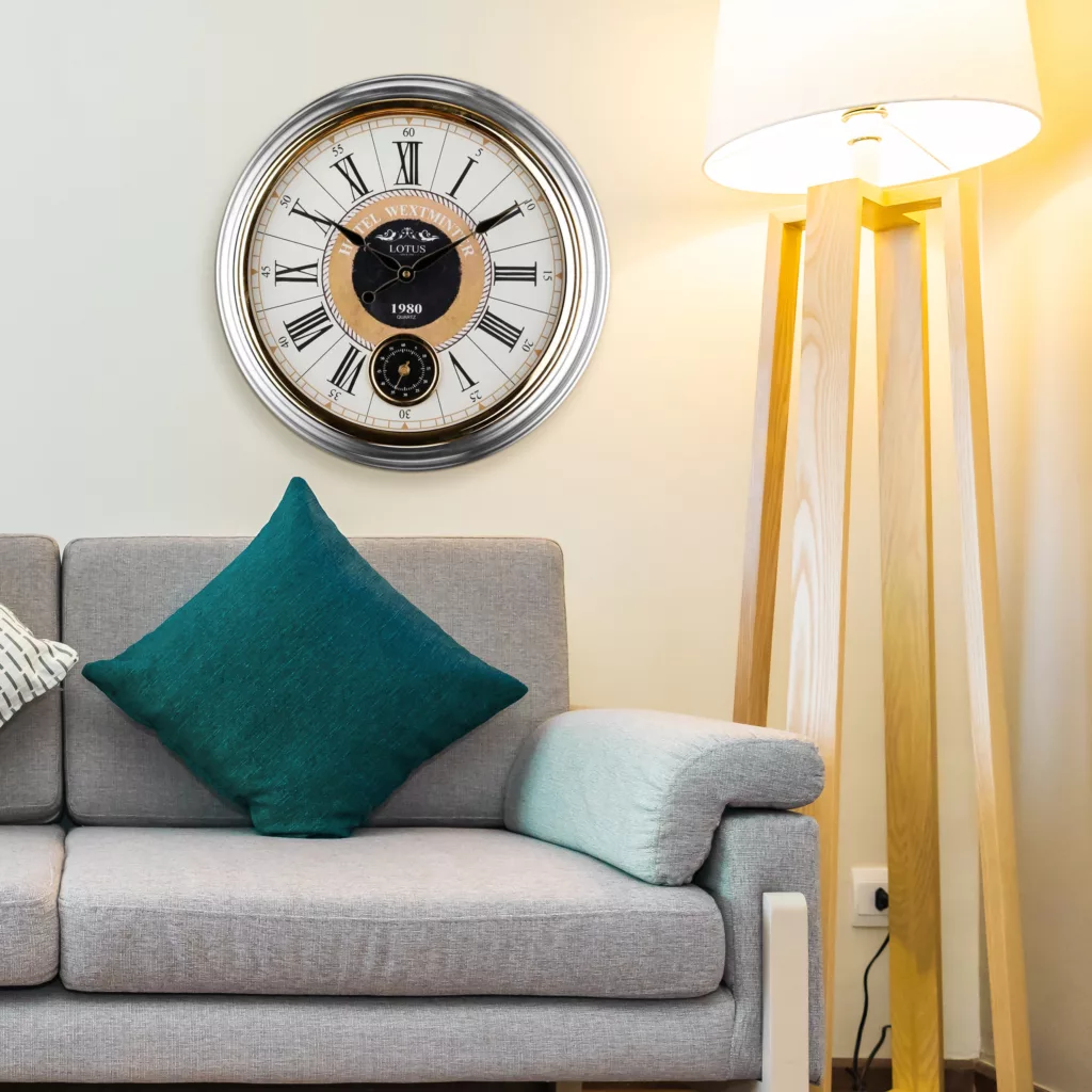 ساعت دیواری لوتوس مدل 3012GREENFIELD