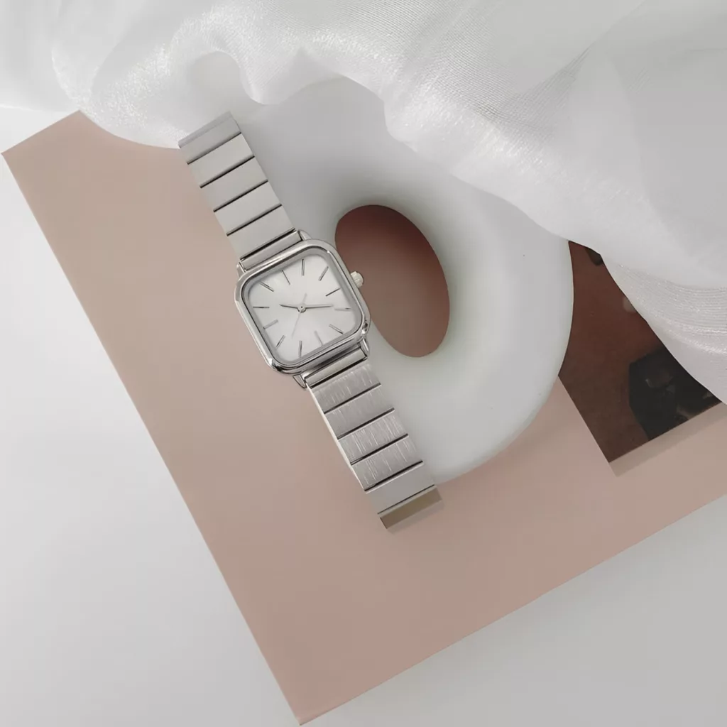 ساعت مچی عقربه ای زنانه مدل کلاسیک مینیمال بند استیل کد 3