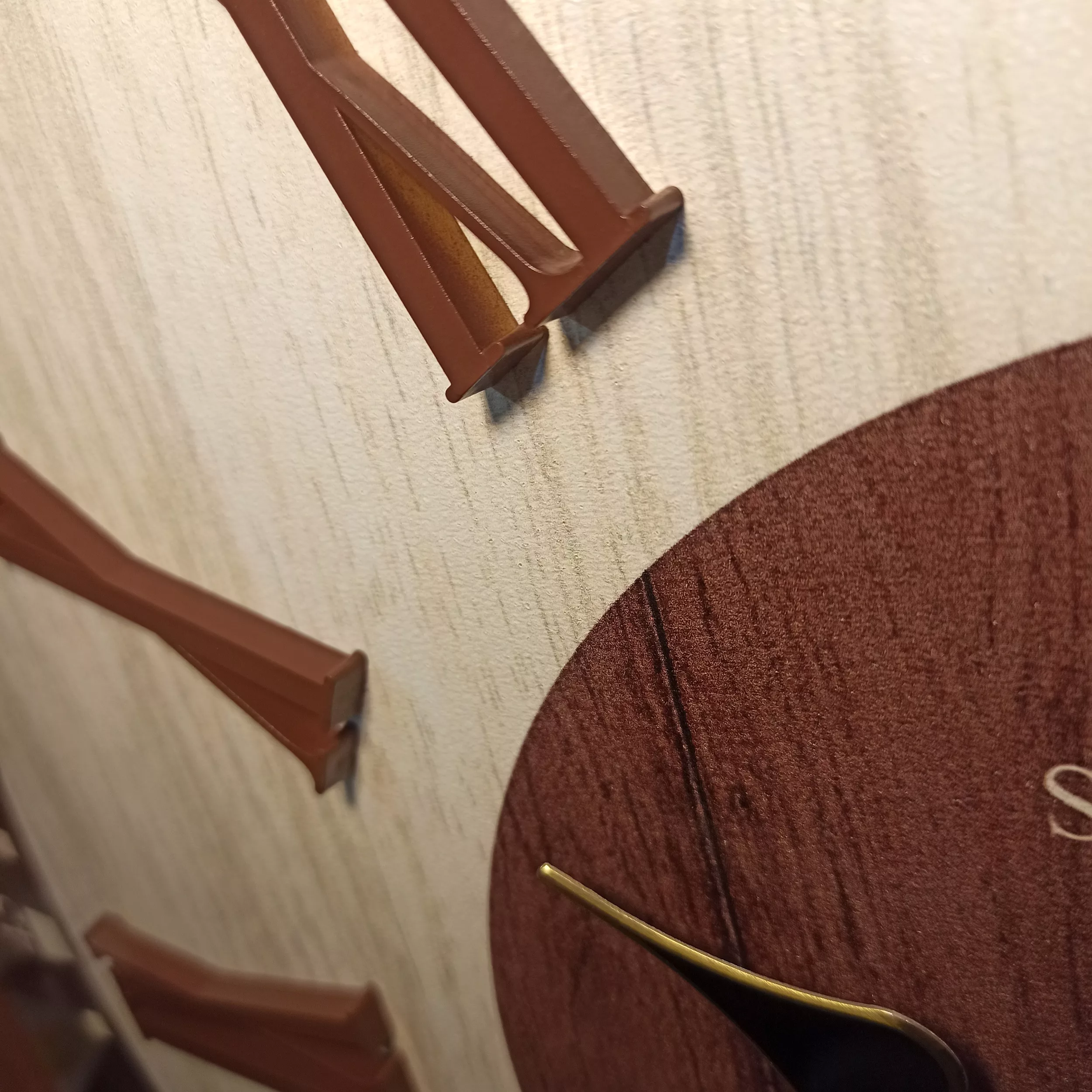 ساعت دیواری شوبرت مدل 6901