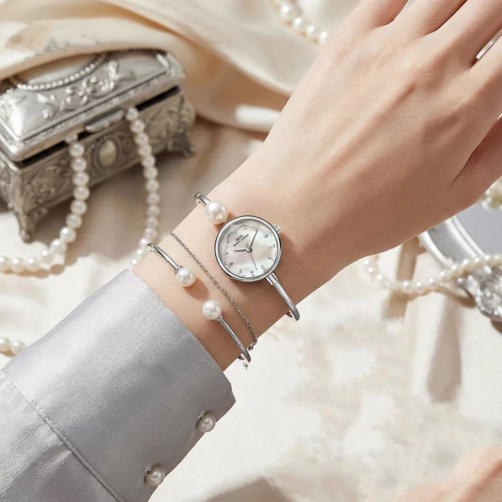 ساعت مچی عقربه‌ای کوارتز زنانه ایبسو طرح بنگل کد 156B