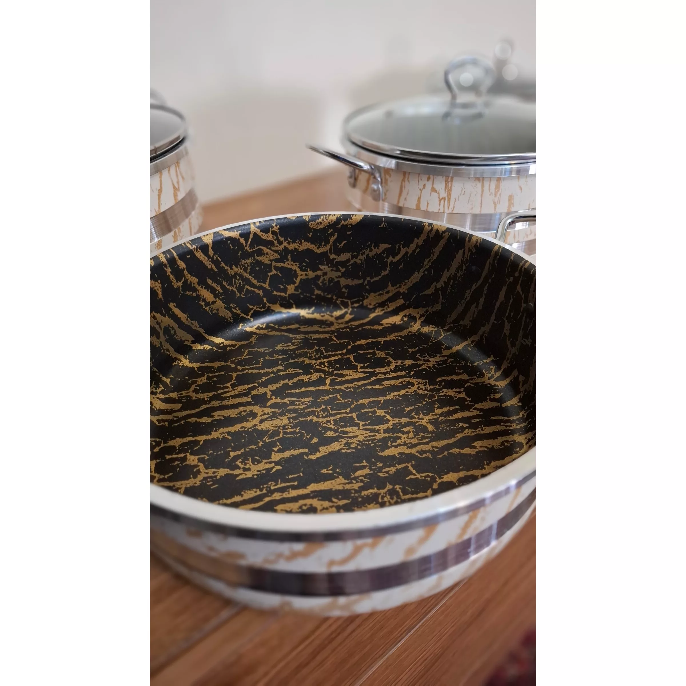 سرویس قابلمه و تابه 7 پارچه آوا فرجام مدل مارلین