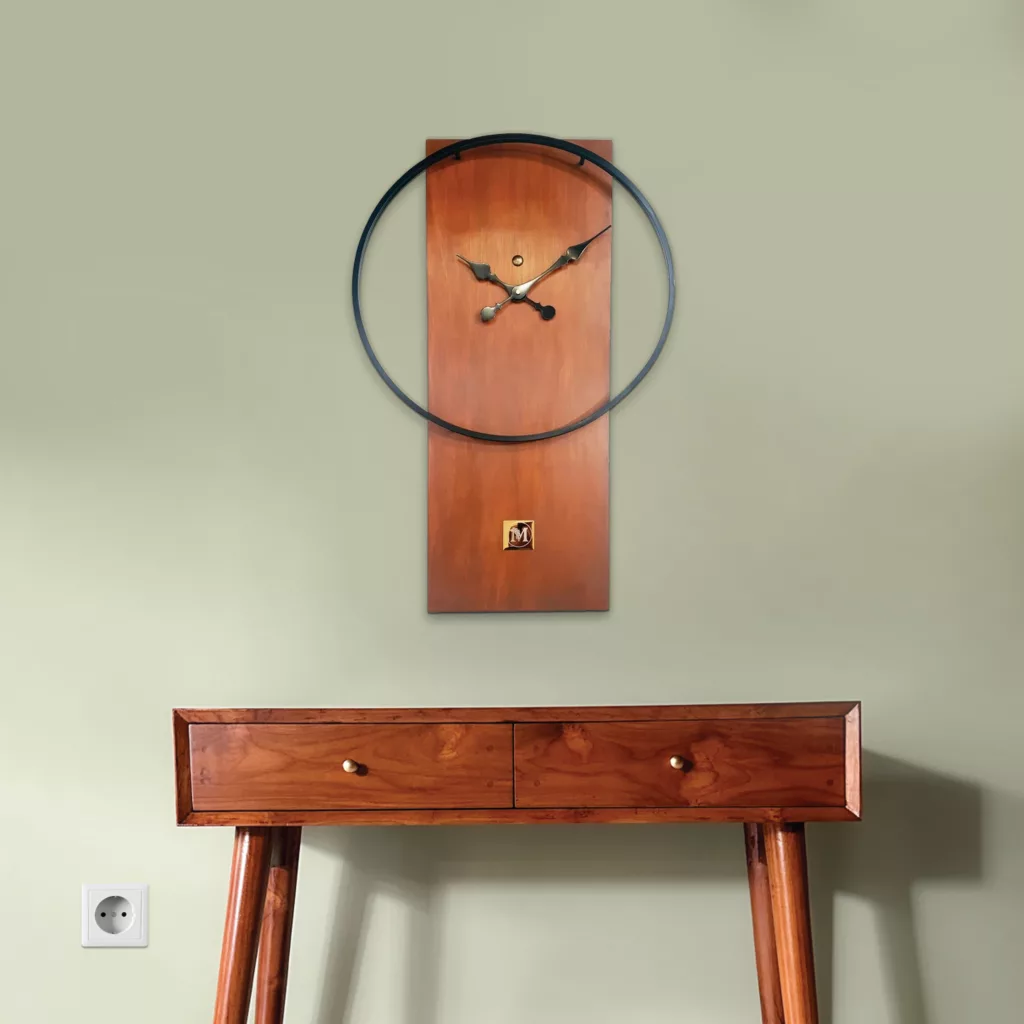 ساعت دیواری مدل 1010