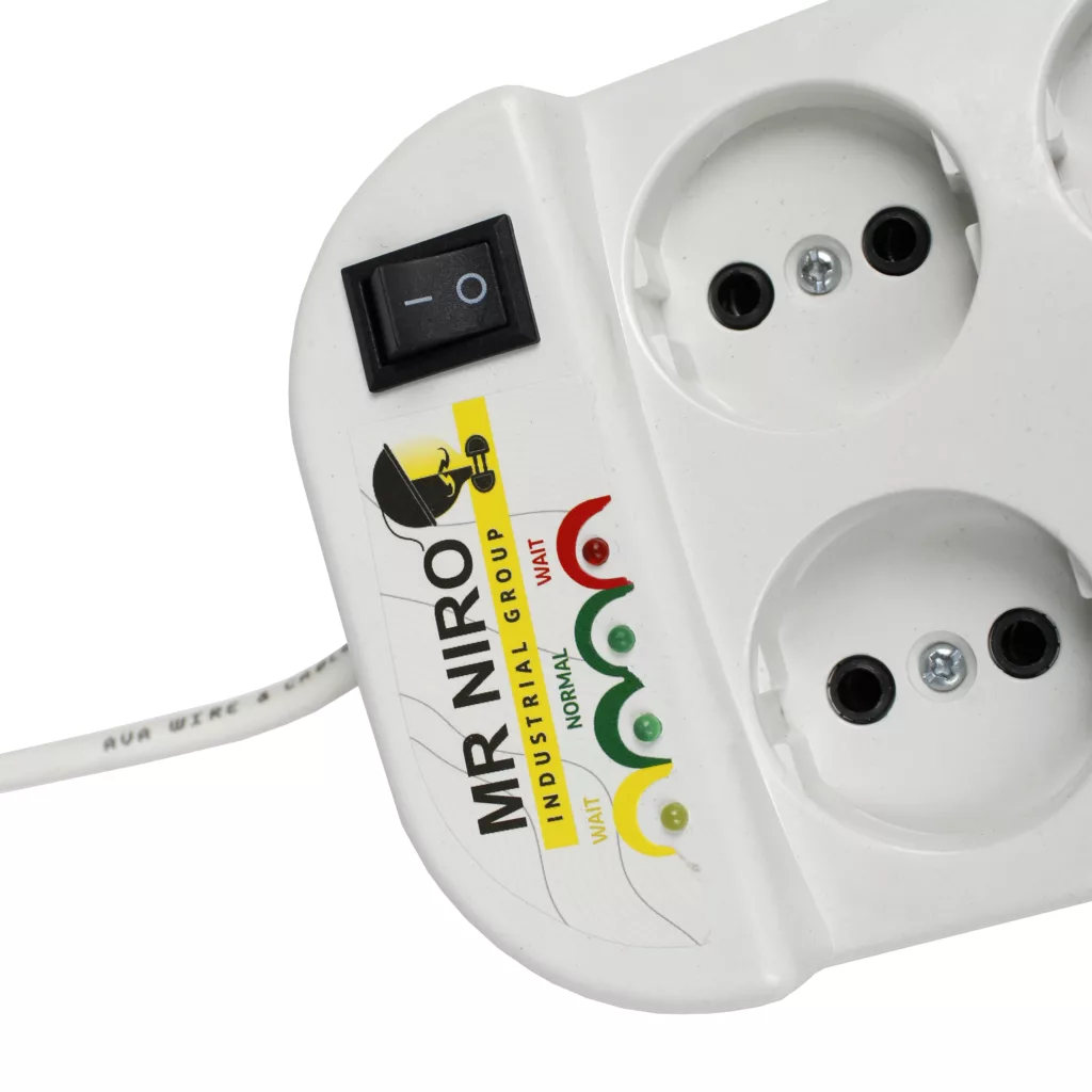 محافظ ولتاژ مستر نیرو مدل چهار خانه کد 043