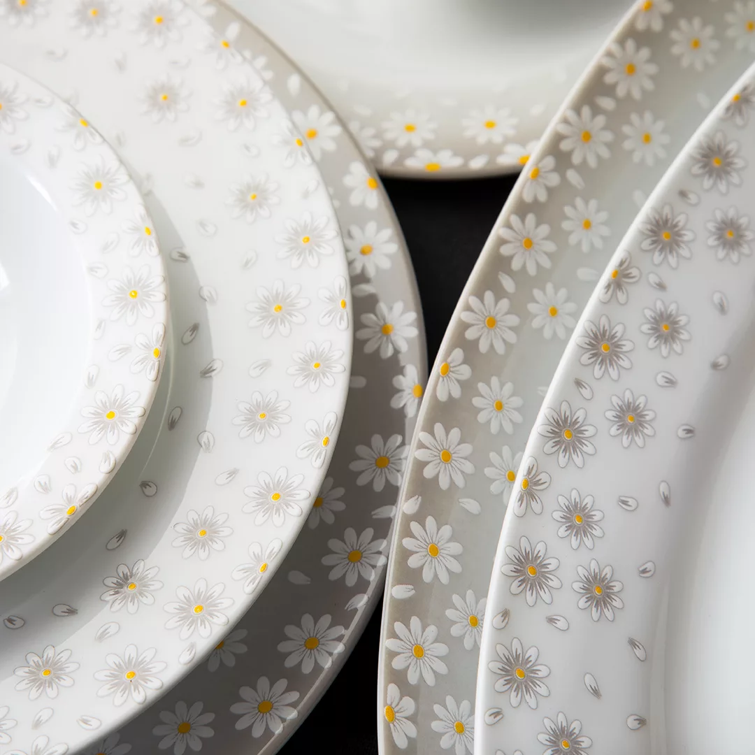 سرویس غذاخوری 28 پارچه چینی زرین ایران مدل ایتالیا اف کامومیلا درجه عالی