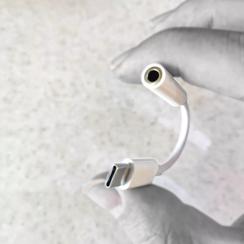 کابل تبدیل USB-C به AUX مدل SUN