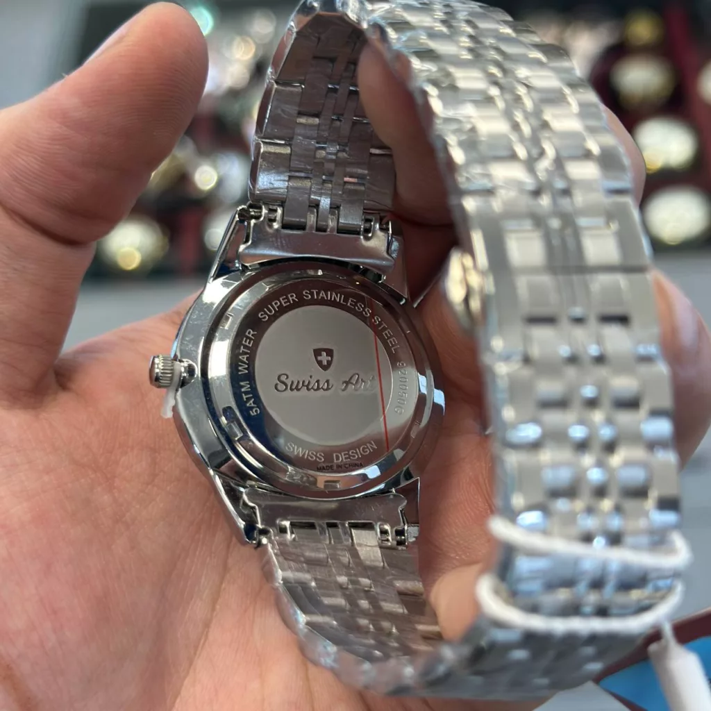 ساعت مچی عقربه ای زنانه سوئیس آرت مدل 920015-303