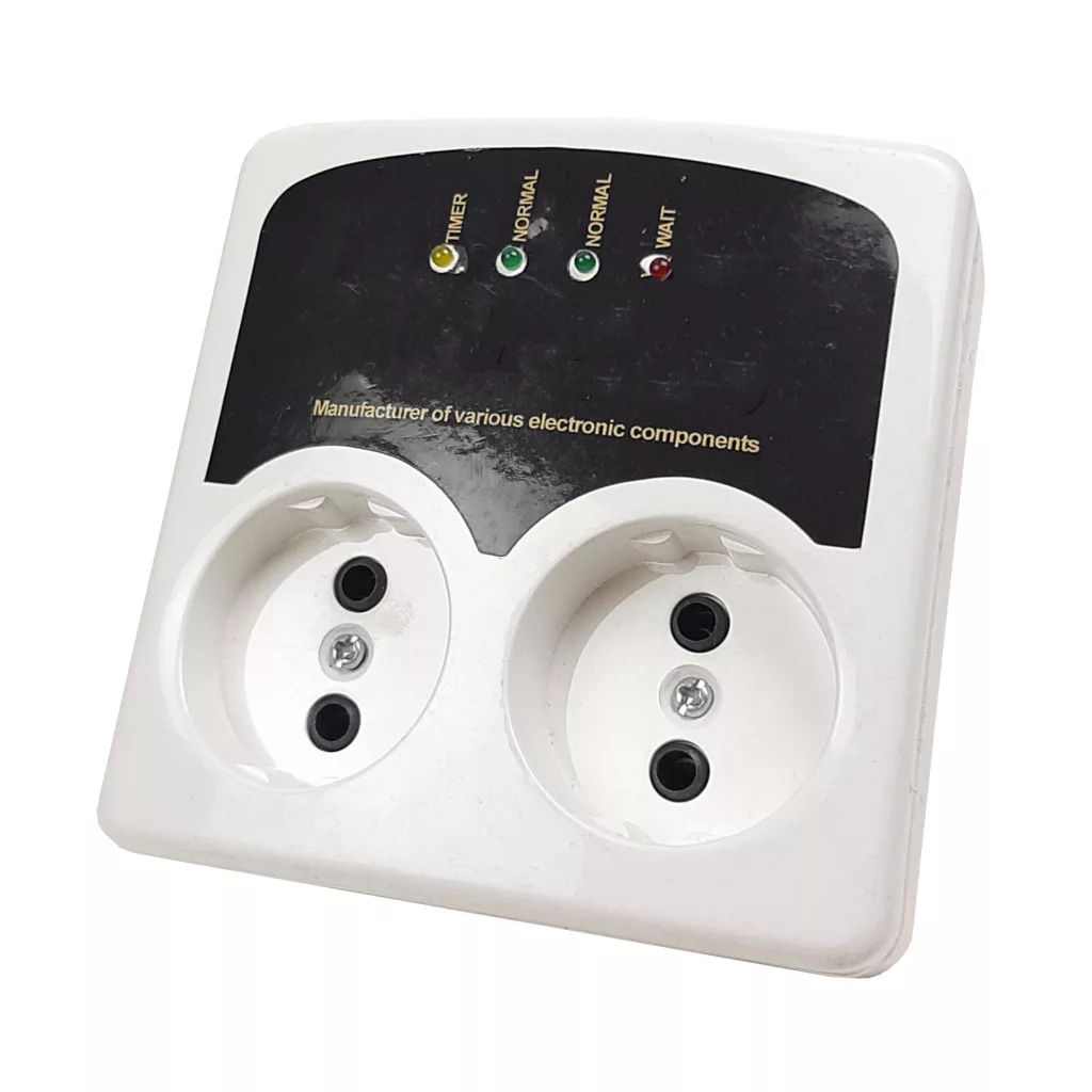 محافظ ولتاژ مدل دیواری کد G12