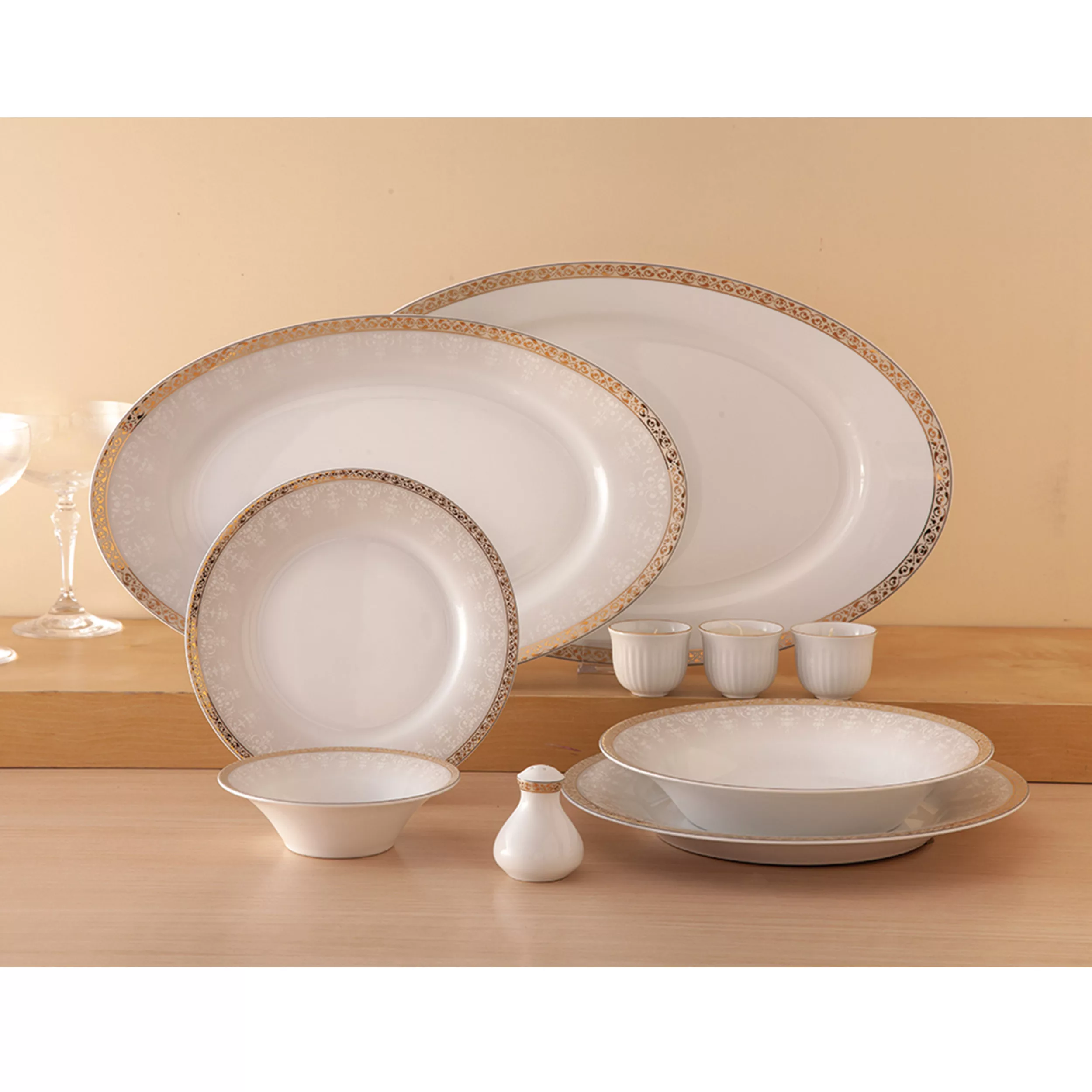 سرویس غذاخوری 35 پارچه چینی زرین ایران سری شهرزاد مدل رومینا درجه یک