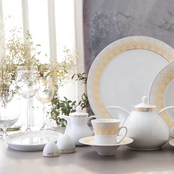 سرویس غذاخوری 81 پارچه چینی زرین ایران مدل شهرزاد میراندا درجه عالی