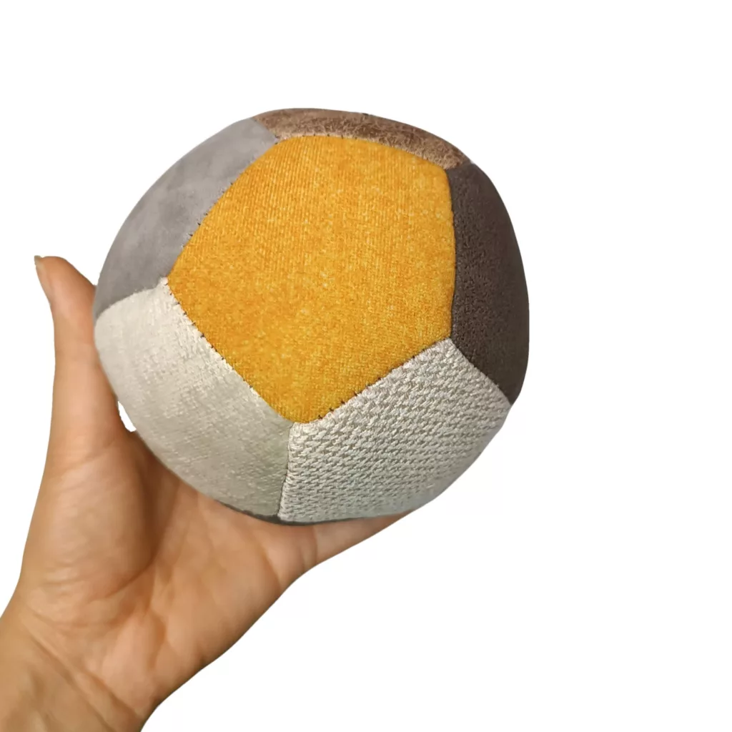 توپ فوتبال مدل پولیشی آپارتمانی