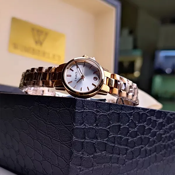ساعت مچی عقربه‌ای کوارتز زنانه آی واتچ مدل 190260L