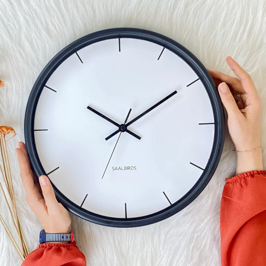 ساعت دیواری سال بردز طرح کلاسیک مدل CW-424