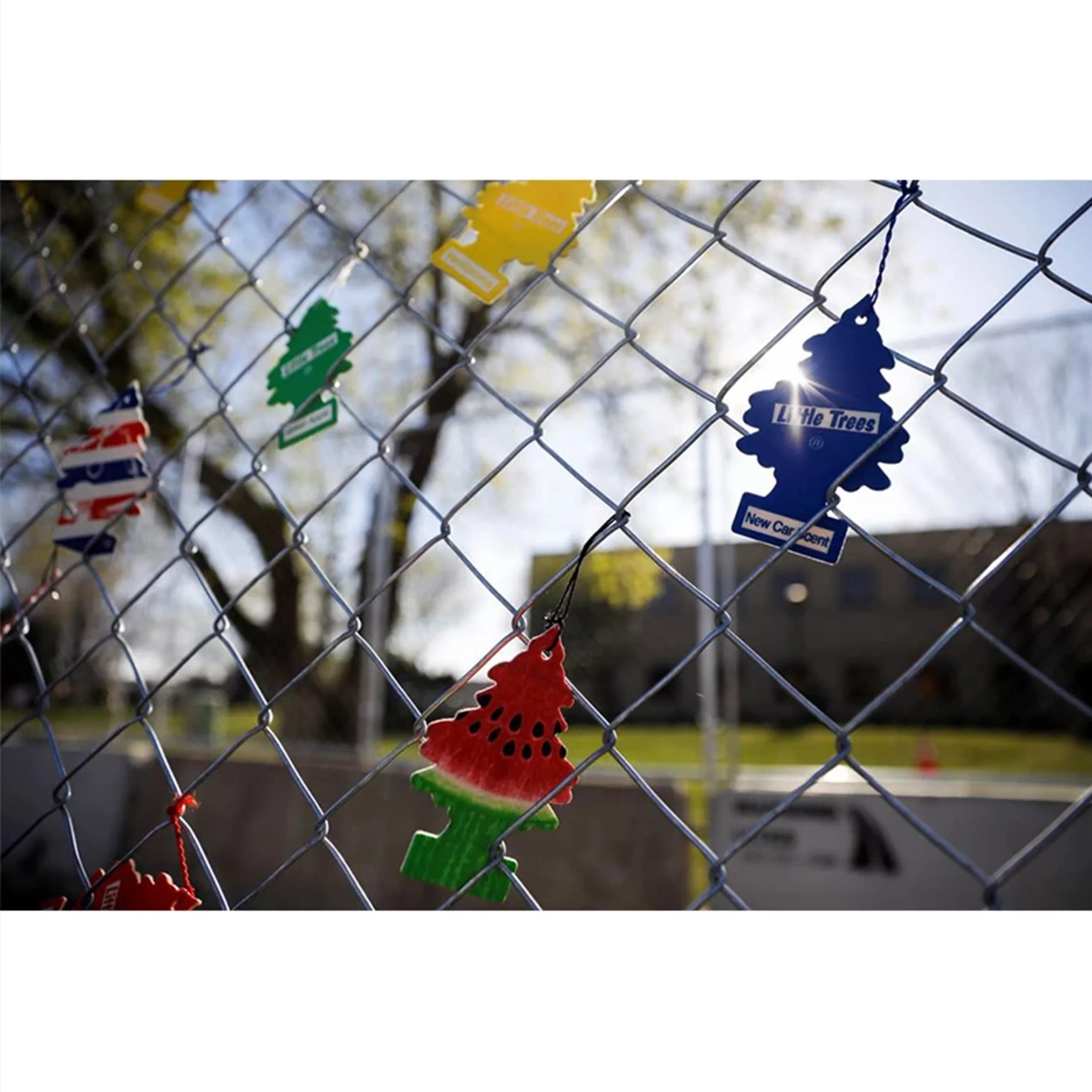 خوشبوکننده خودرو لیتل تریس مدلُ New Car Scent بسته 3 عددی