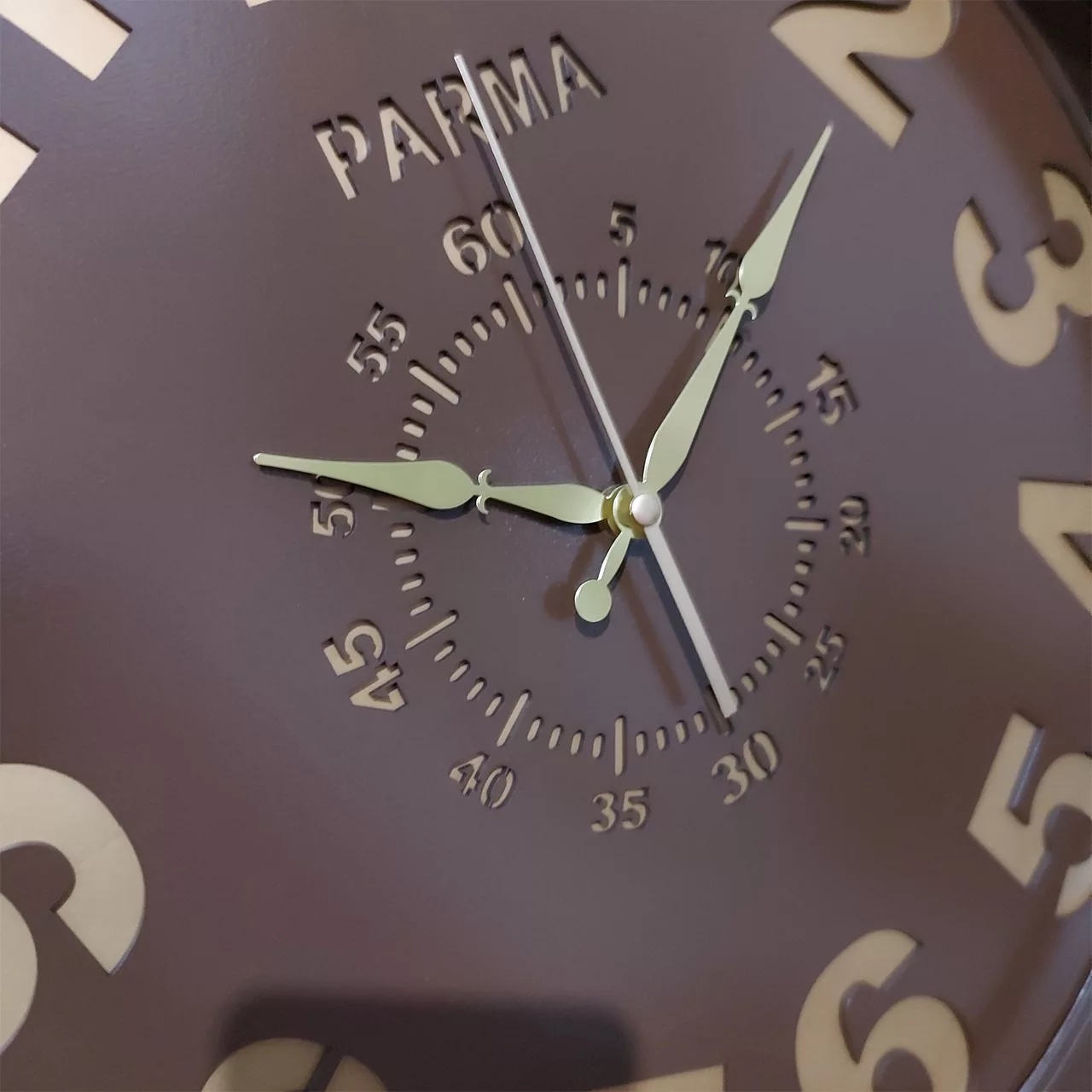 ساعت دیواری پارما مدل VG400