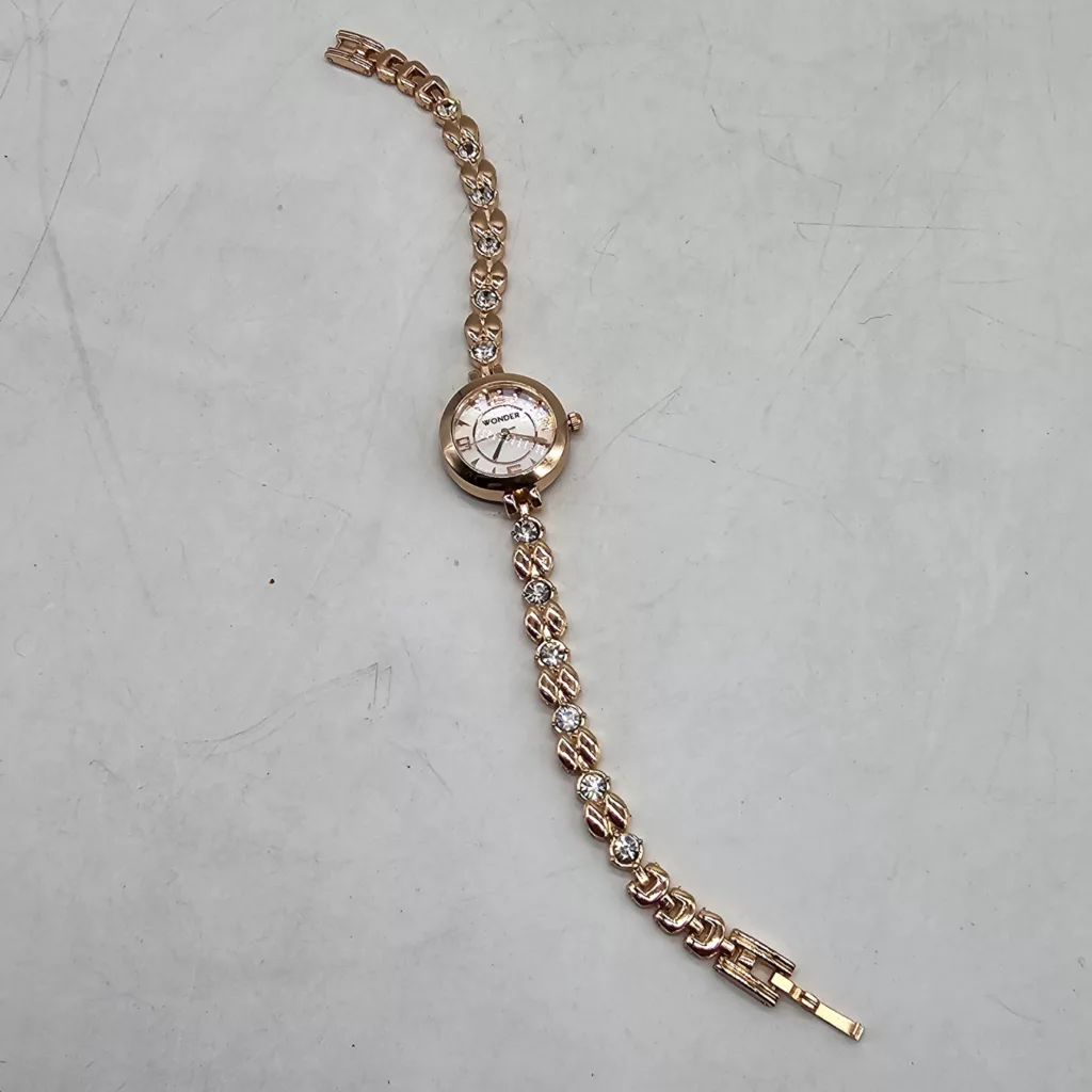 ساعت مچی عقربه ای زنانه مدل R10