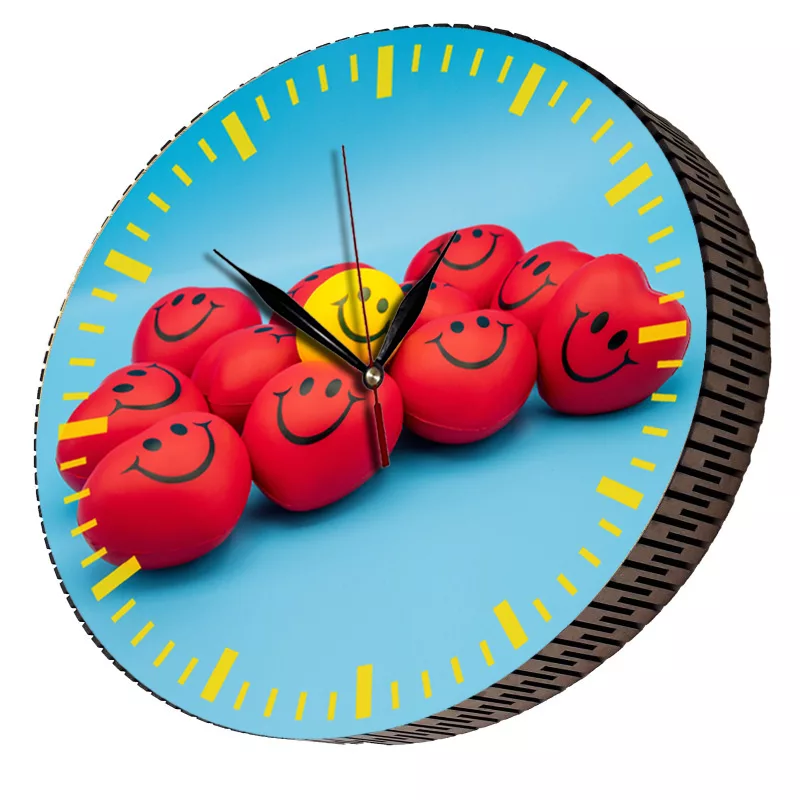 ساعت دیواری مدل لبخند