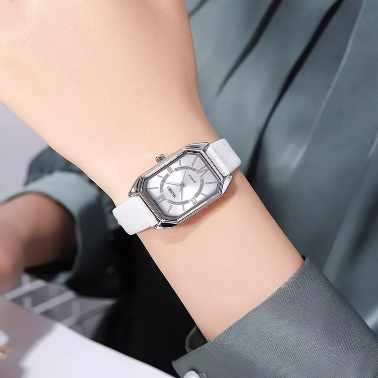 ساعت مچی عقربه‌ای کوارتز زنانه اسکمی مدل 2238