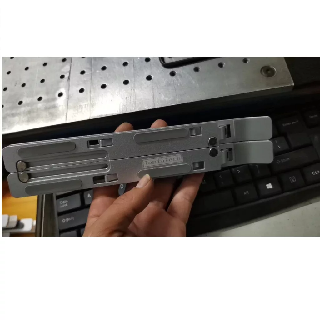 پایه نگهدارنده لپ تاپ توپیاتک مدل C9283