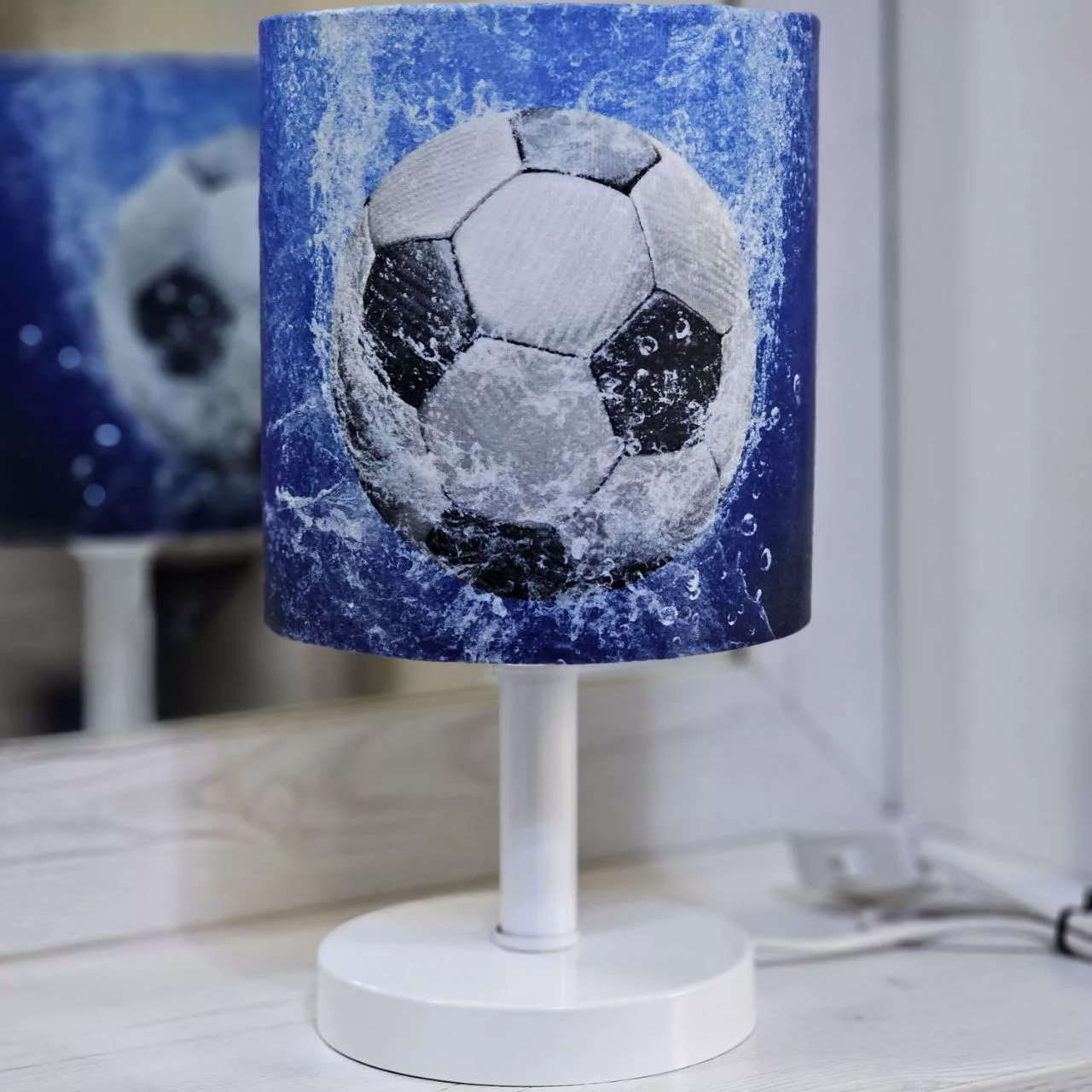 آباژور رومیزی کودک طرح توپ مدل BS-013