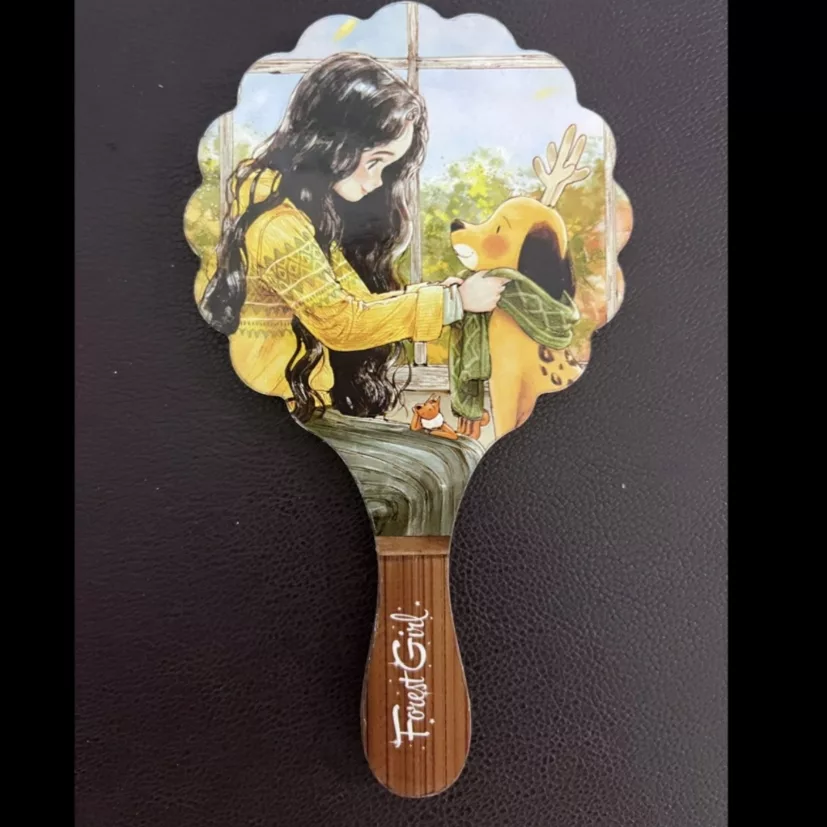 آینه آرایشی مدل دسته دار طرح دختر جنگل کد 1