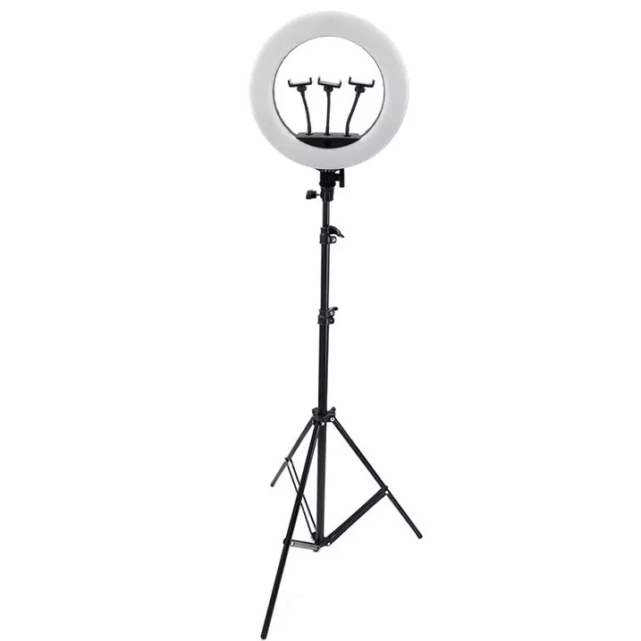 رینگ لایت جی ماری مدل FM21-B به همراه سه پایه