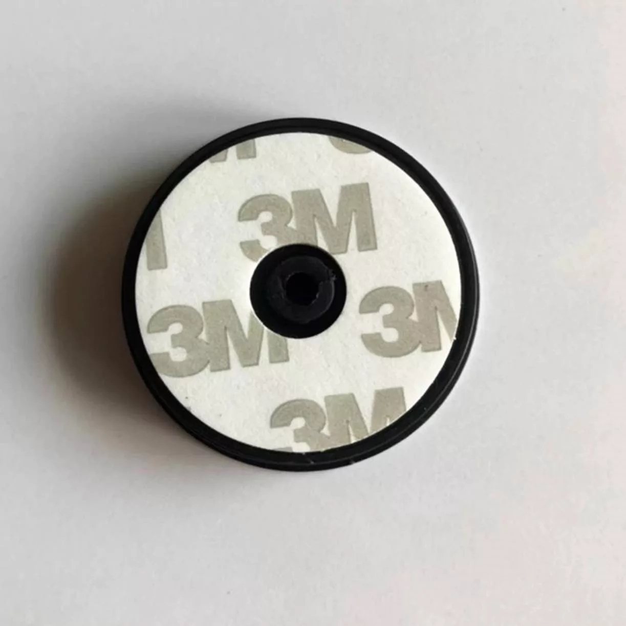 پایه نگهدارنده گوشی موبایل پاپ سوکت  طرح LV مدل 02