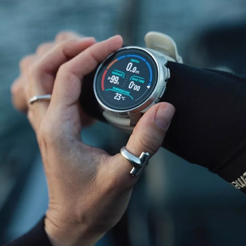 ساعت هوشمند 1.43 اینچی سونتو مدل Ocean کد SS050984000 با بند سیلیکونی