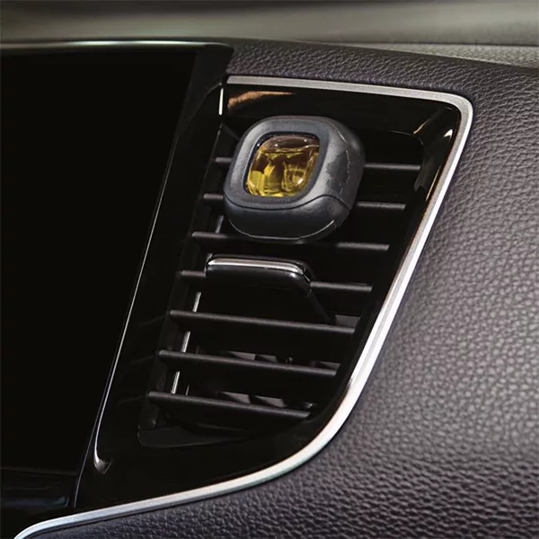 خوشبوکننده خودرو لیتل تریس مدل VENTLIQUID کد Golden Vanilla