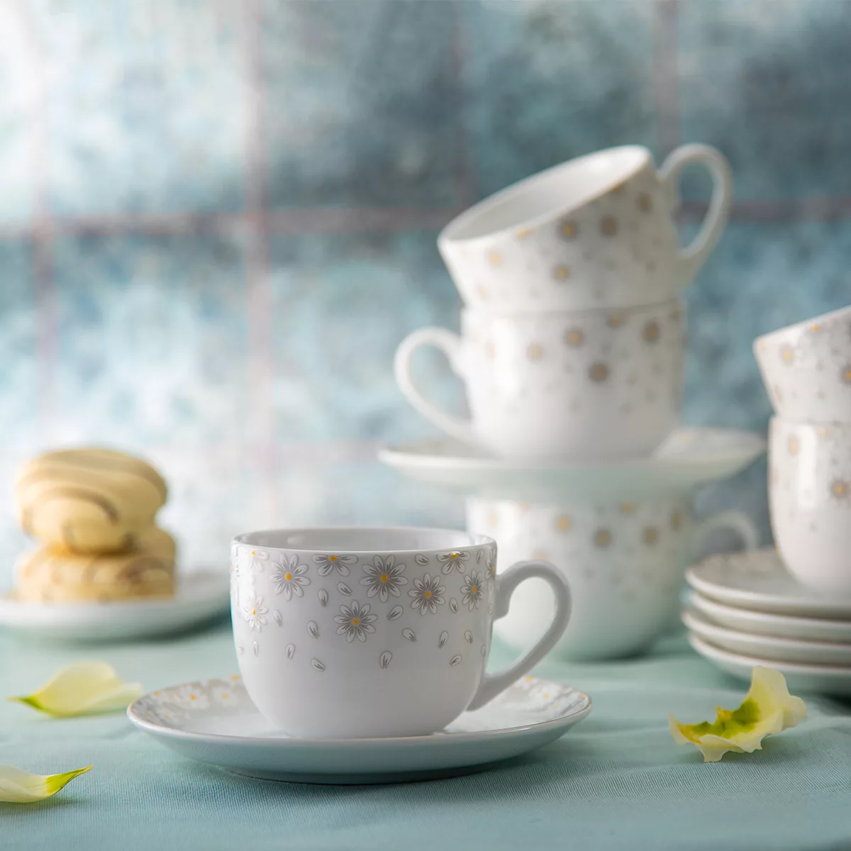 سرویس غذاخوری 74 پارچه چینی زرین ایران مدل ایتالیا کامومیلا درجه یک