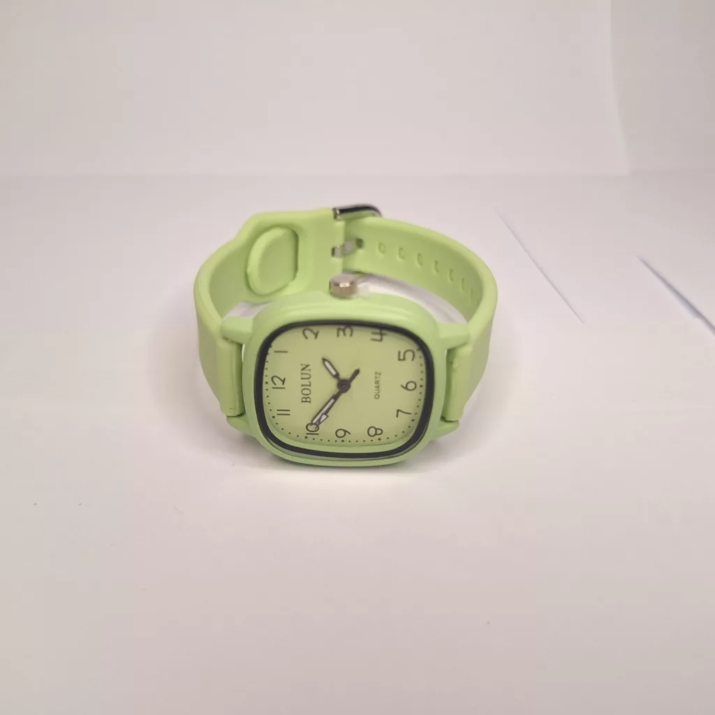 ساعت مچی عقربه‌ای بولیون مدل b2s