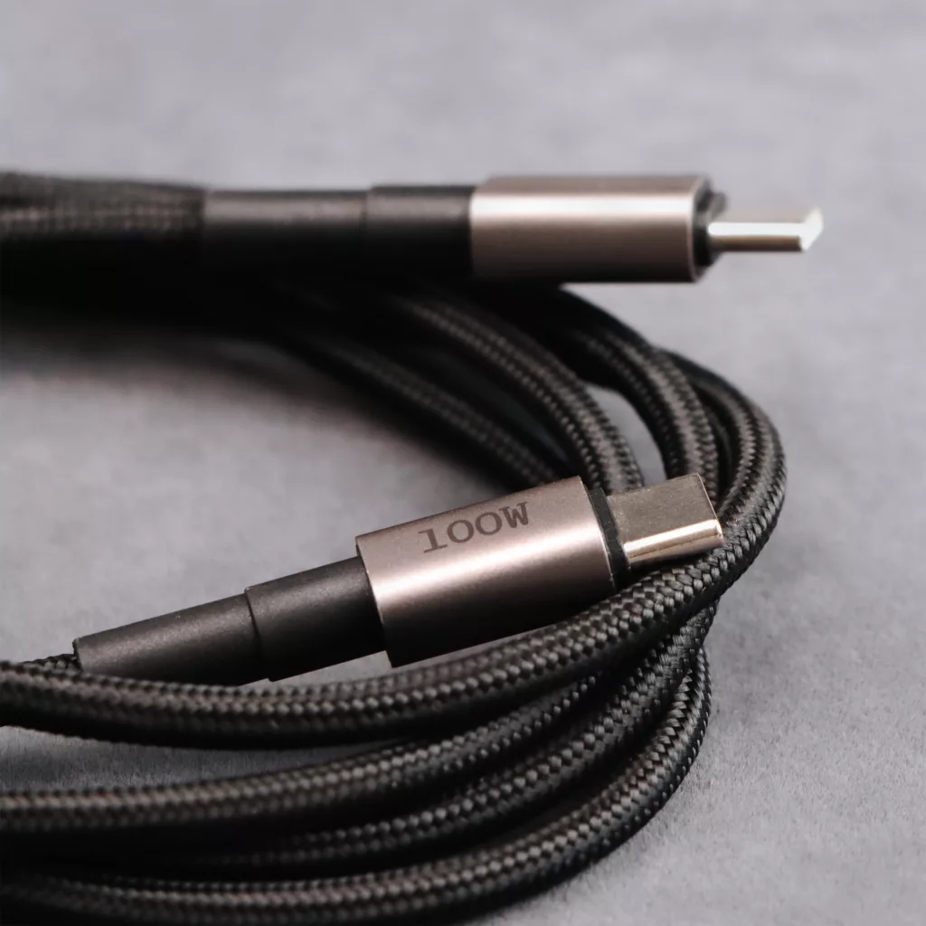 کابل تبدیل USB-C کی اف سنیور مدل S12 طول 1.2 متر