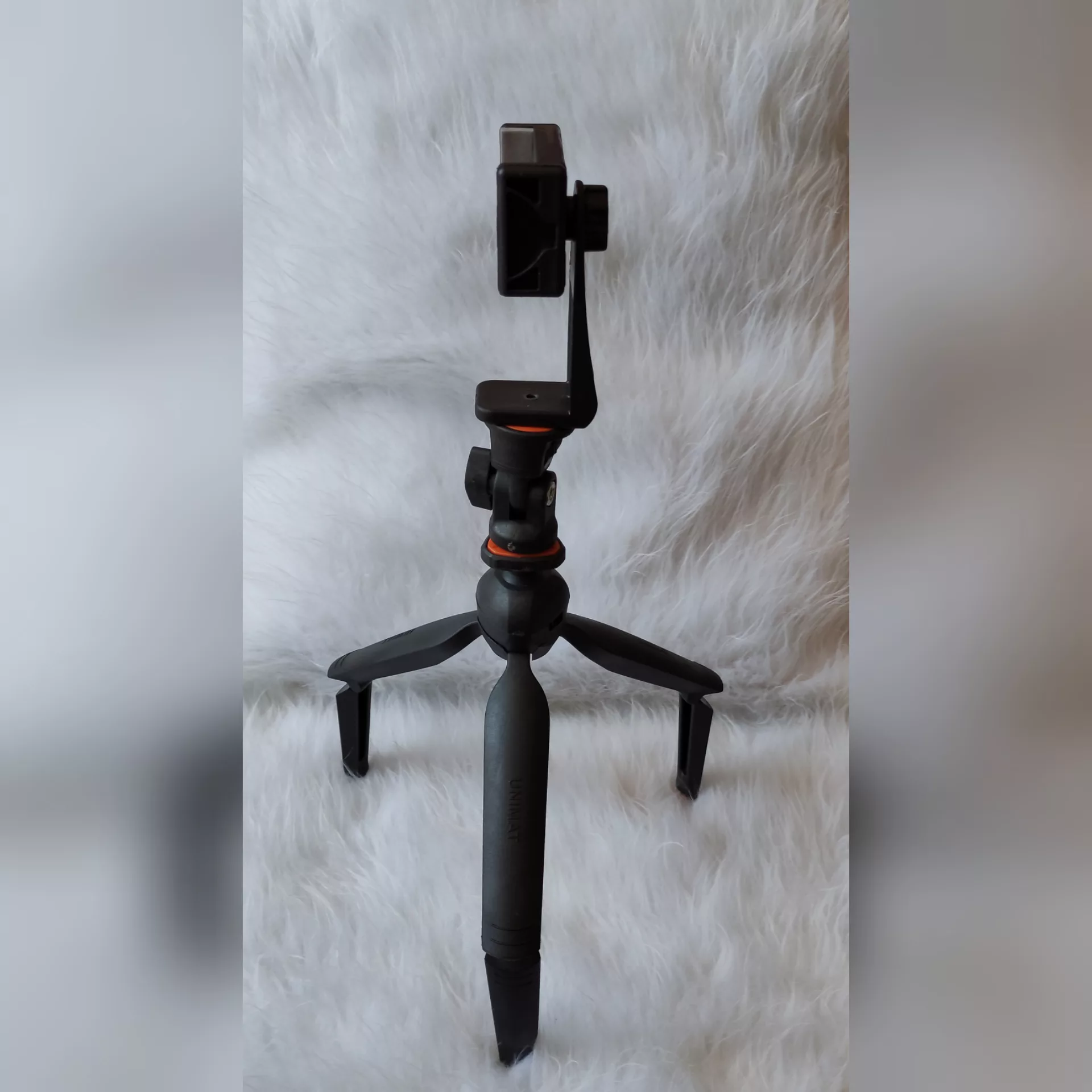 پایه نگهدارنده گوشی موبایل و تبلت یونیمات مدل 930plus