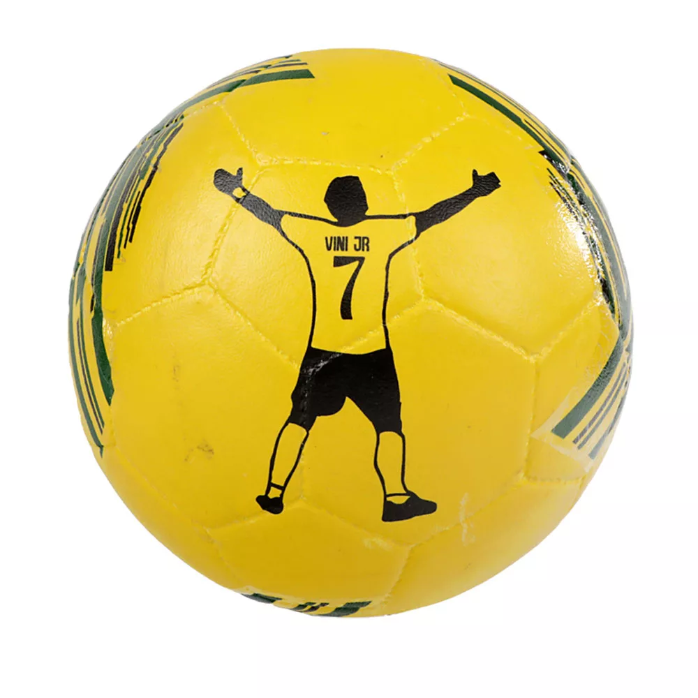 توپ فوتبال مدل وینیسیوس جونیور