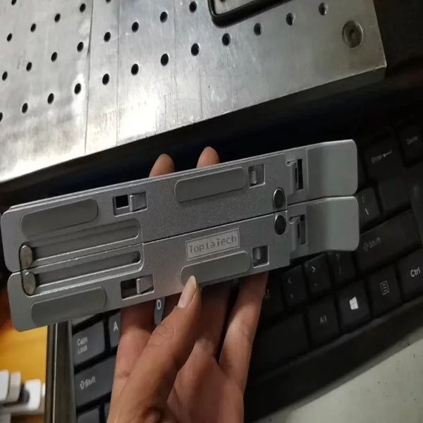 پایه نگهدارنده لپ تاپ توپیاتک مدل FSB1